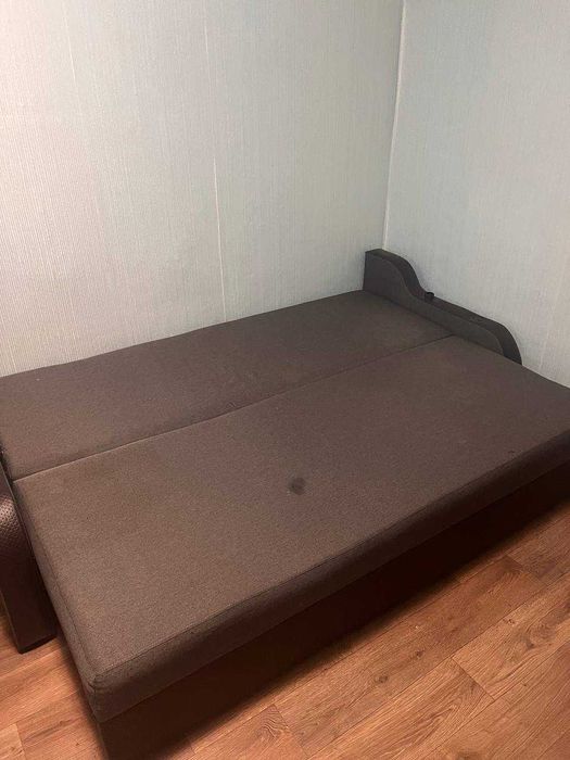 Продам диван двуспальний