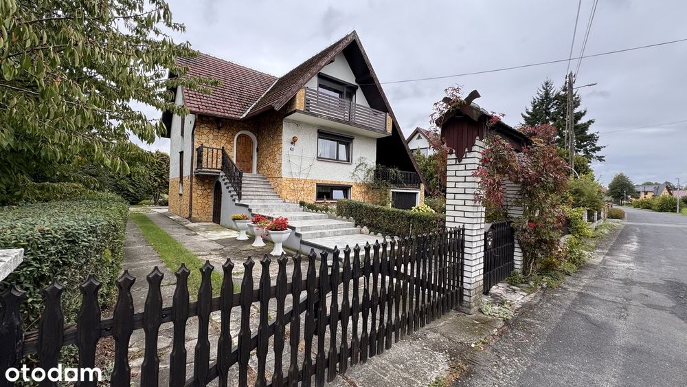 Dom 211 m² w centrum Dobrzenia Wielkiego | ogród 980 m², 2 garaże