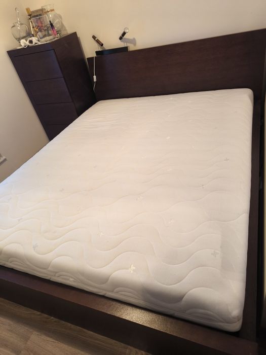 Łoże małżeńskie sprzedam