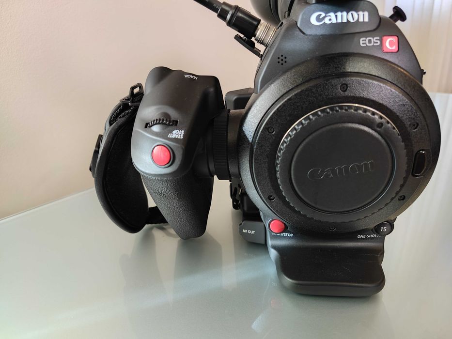 Canon  C100 MkII