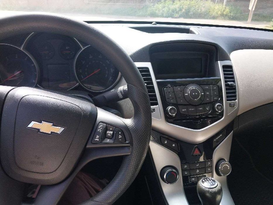 CHEVROLET CRUZE 1.8 2013року