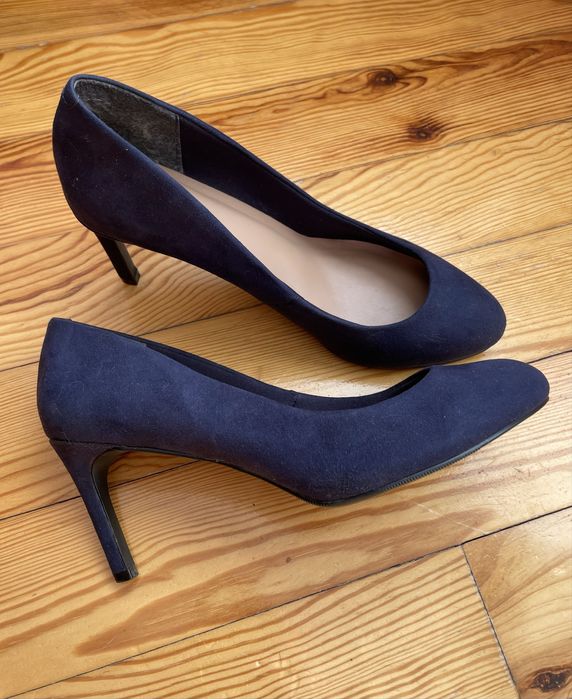 Туфлі на каблуку
