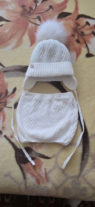 Комплект - шапка и снуд