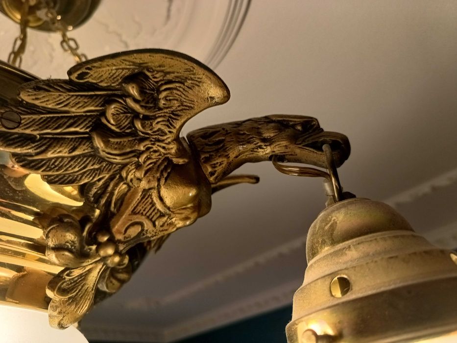 Piękna lampa i kinkiety