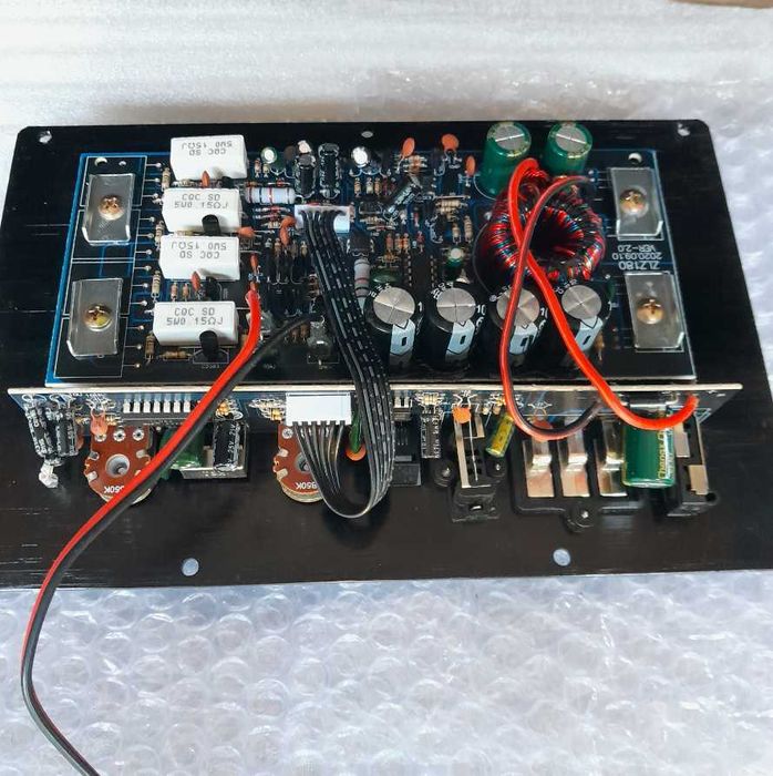 Потужний автомобільний моно підсилювач звуку 1000 Вт врізний