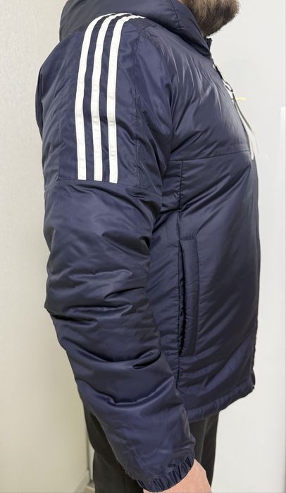 Чоловіча куртка Adidas Essentials Insulated Hooded Jacket