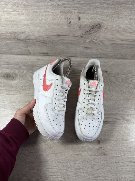 Nike Air Force жіночі кросівки 37.5 розмір