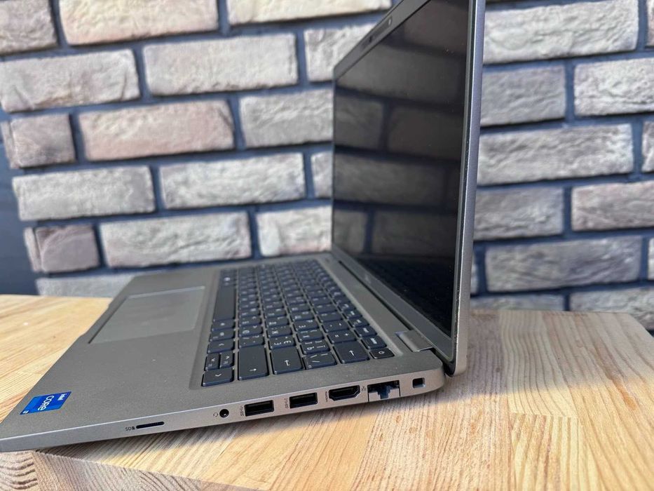 i7 11-го покоління Dell 5420 Легкий як настрій у п’ятницю ввечері