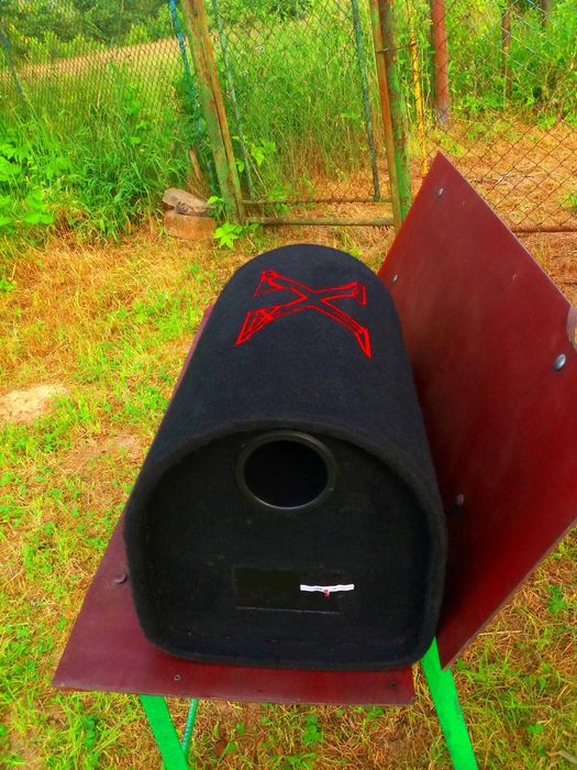 25 см. Для роботи достатньо лиш самої магнітоли. Легкий. Яскравий!