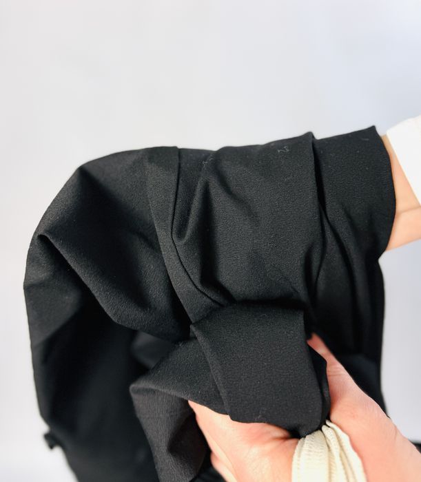 Czarne eleganckie spodnie z przeszyciem XS 34