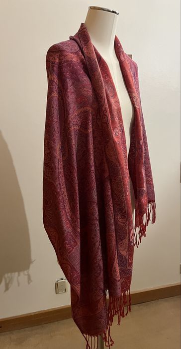 Écharpe em tons de rosa