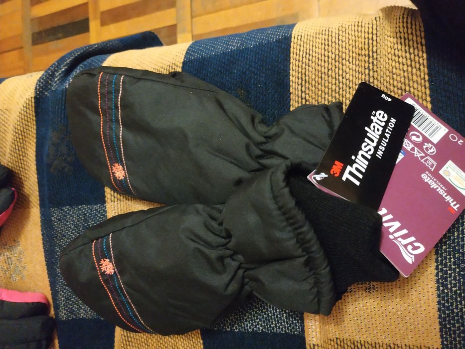 Варежки и рукавицы Thinsulate