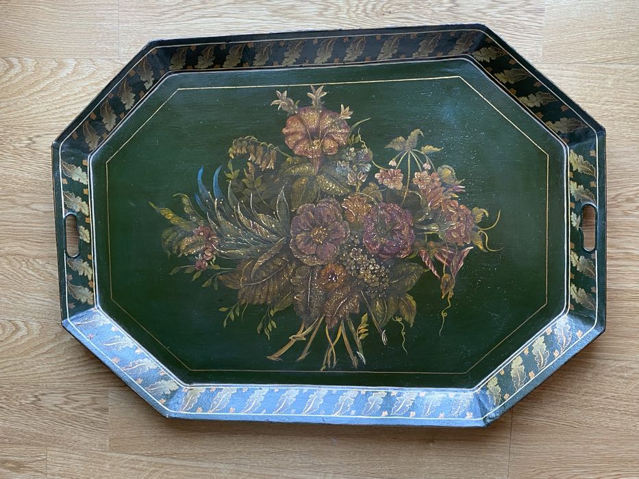 Mesa Tabuleiro com pés vintage pintada à mão