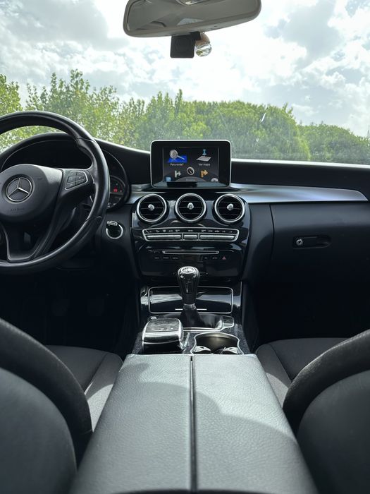 Mercedes-Benz C220d