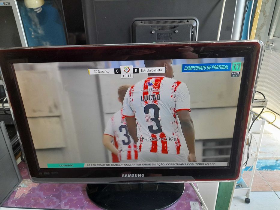 tv samsung 22" como nova funciona na perfeiçao.