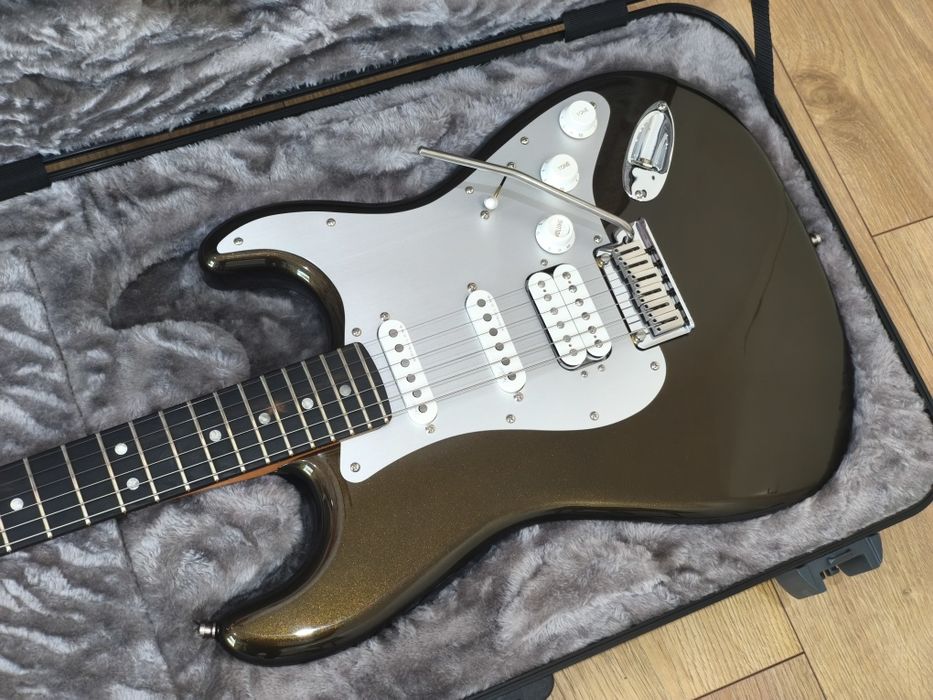 Fender American Ultra II Stratocaster HSS EB, Texas Tea