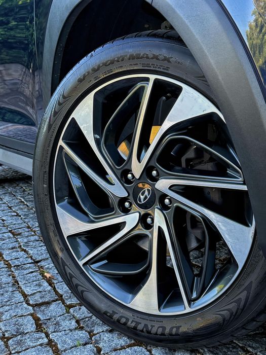 Hyundai Tucson 1.6 CRDi Premium Pack + Pele + “J19”