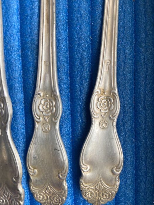 Продам мельхиоровые ложки