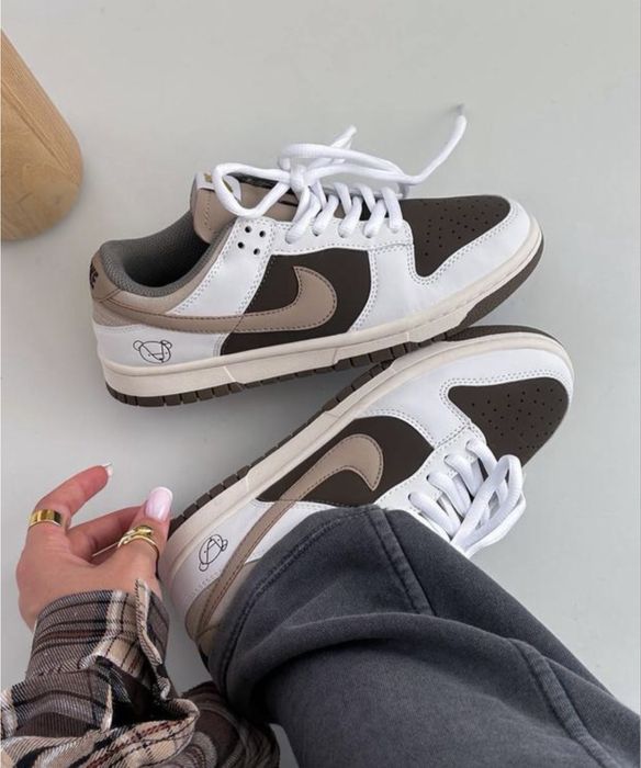 Жіночі кросівки nike dunk low teddy brown