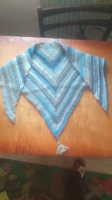 Chusta na szydełku nowa