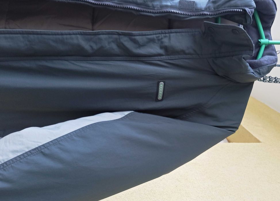 Szara kurtka ocieplana vintage Reebok