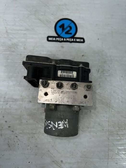 Módulo De ABS Toyota  Avensis 2008