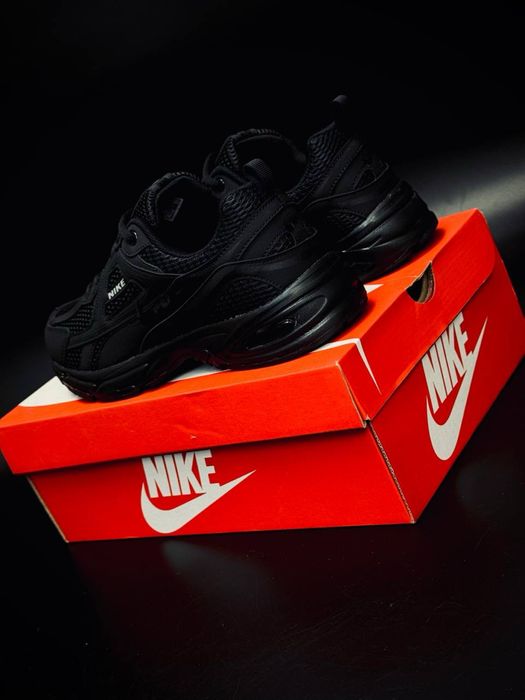 Трендовые красовки Nike Initiator найк на лето очень легкие дышащие красавки для мужчин черные кожаные кросовки найк инитиатор