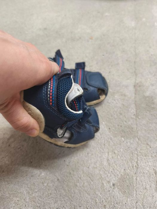 Sandały sandałki chłopięce barefoot granatowe kryte palce smyk zdrowa stopa 21