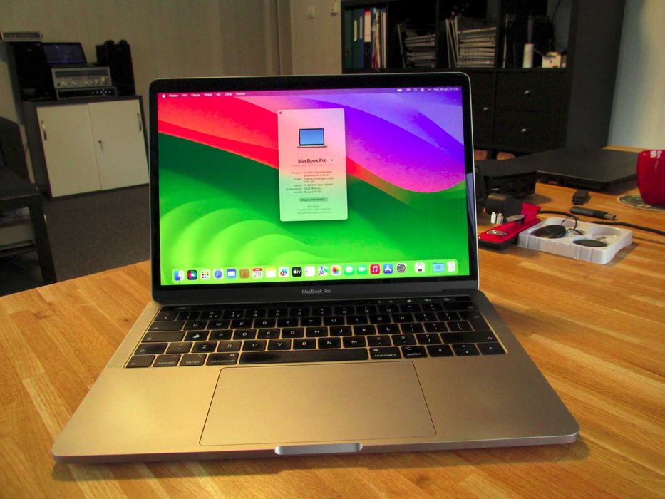 MacBook Pro 13" i5 16GB 250GB ssd A2159 laptop notebook apple (30)
