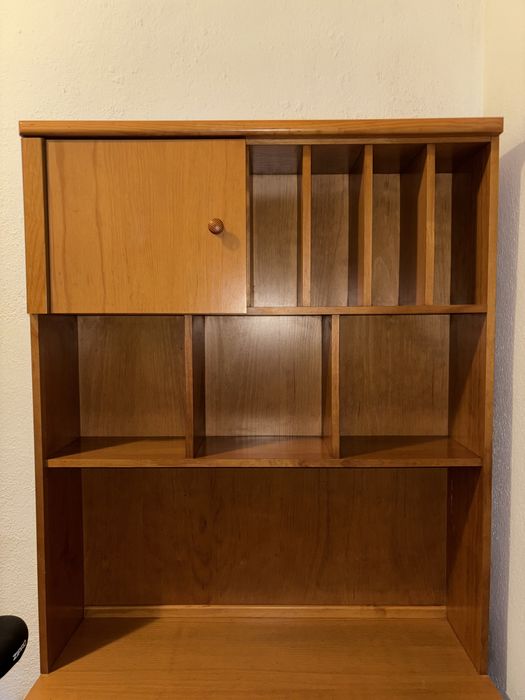 Secretária de Madeira