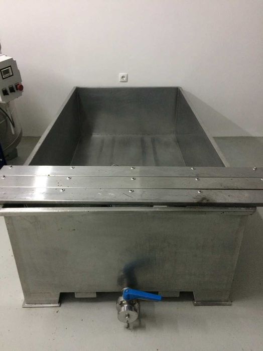 TINA DE INOX com torneira