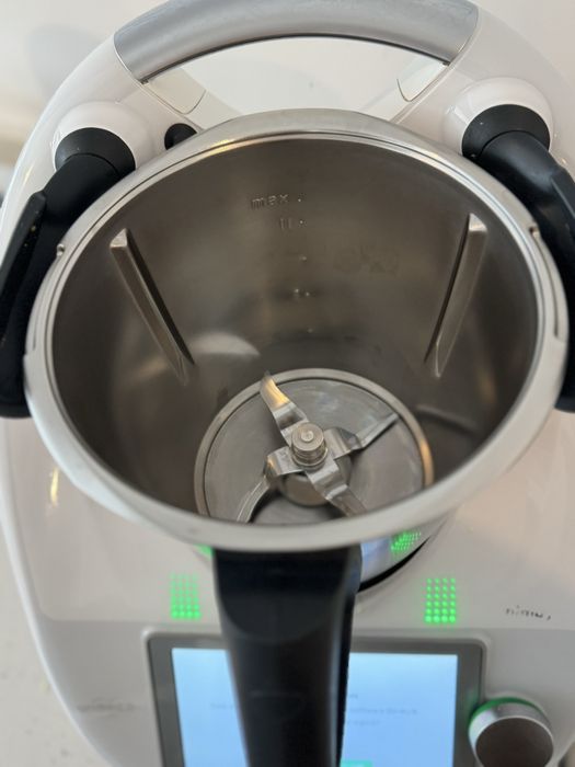 Bimby TM6 com saco se transporte.