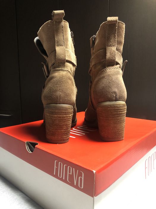 Botins Foreva 37