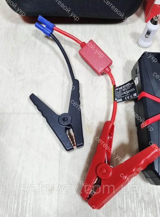 Пусковий пристрій  бустер Джамп-стартер 1200