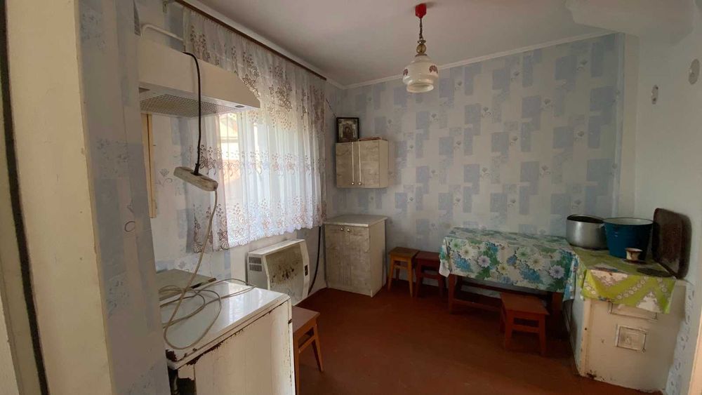 Продається будинок у центрі села Приборівка