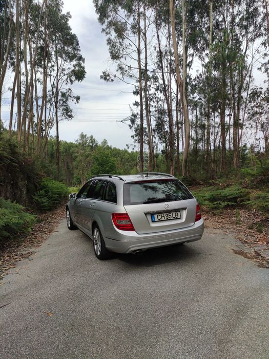 Mercedes-Benz C 200 — fotografia 12