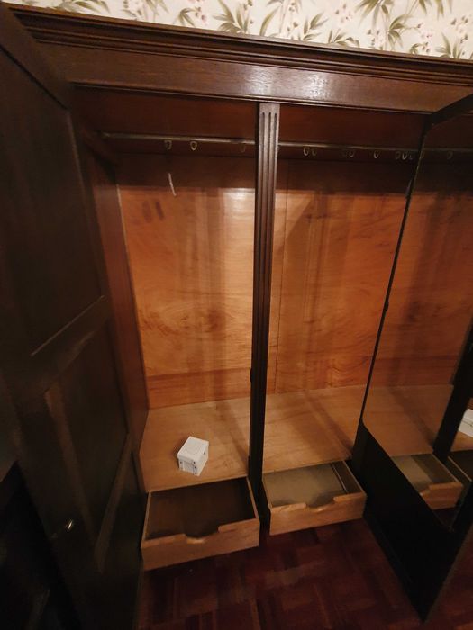 Quarto, todo ou partes etc. ..