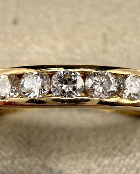 Złoty pierścionek 750 z diamentami 0,50ct VS1-Si1/G-H