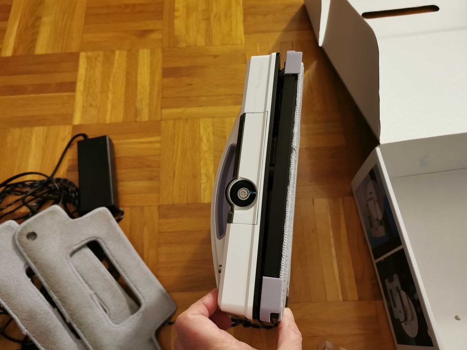 Automatyczna myjka do okien Hobot z 3x detergent