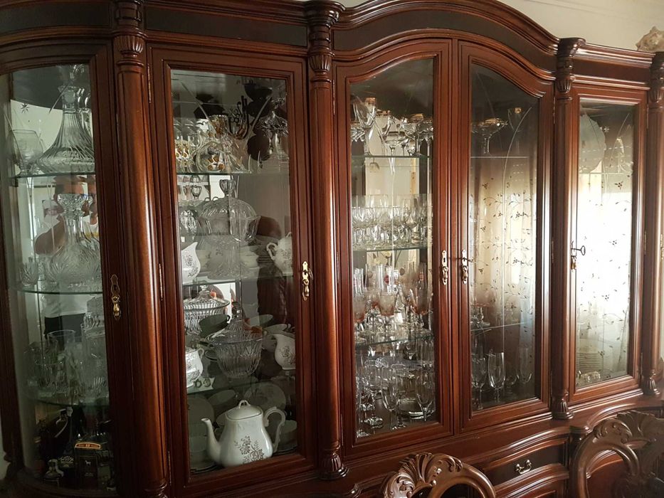 Mobília de sala de jantar - Cerejeira