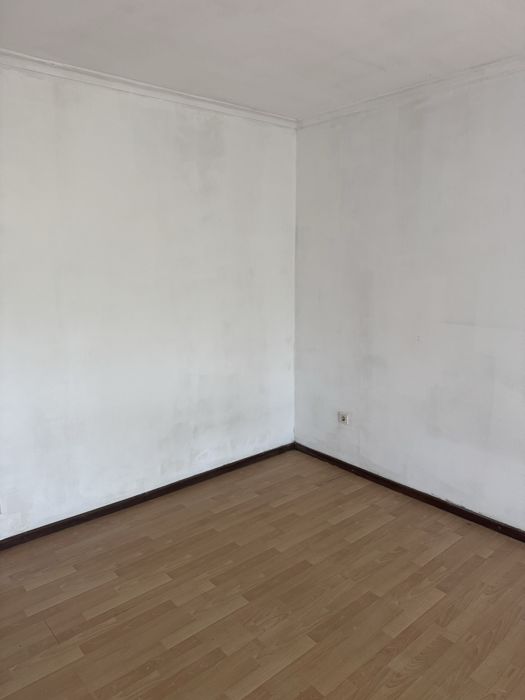 Casa t1 que pode ser convertida em t2