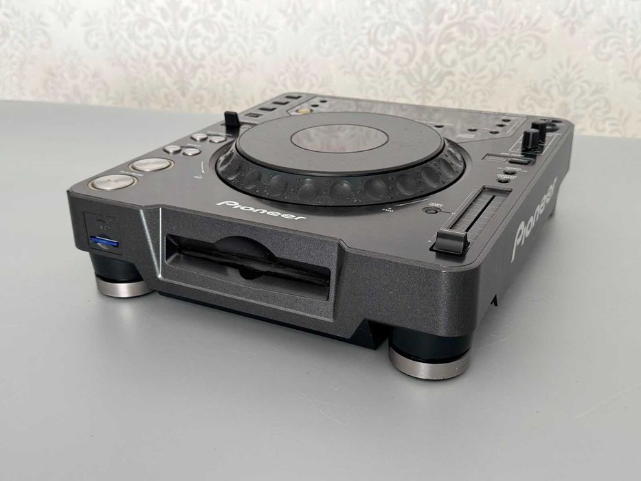 Mikser DJ-ski Odtwarzacz CD Pioneer CDJ-1000