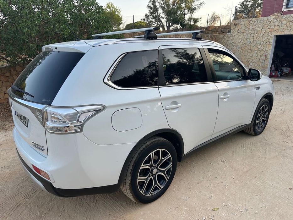 Mitsubihi Outlander PHEV