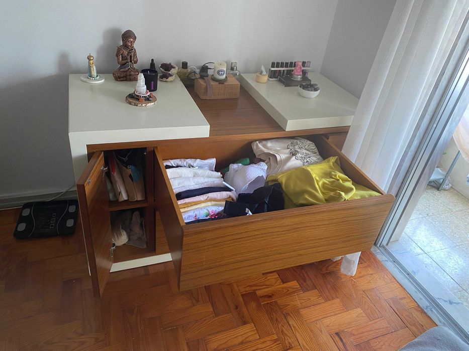 Comoda e Mesas Cabeceira