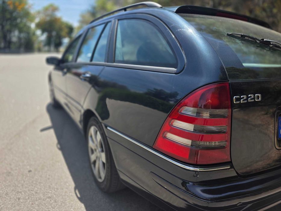 Vendo carrinha C220