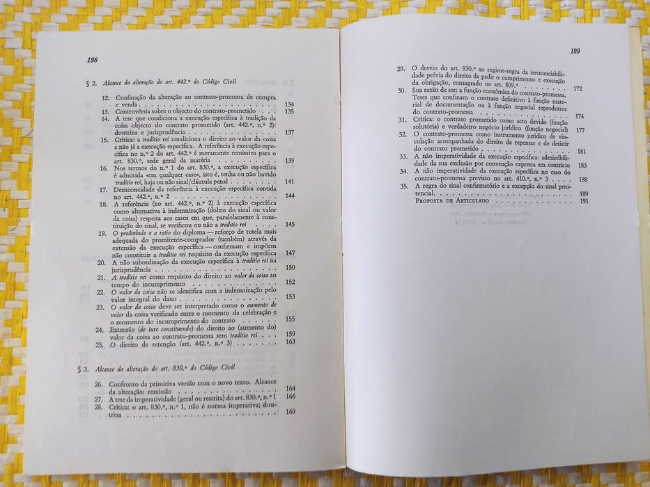 Sinal e contrato-promessa

de João Calvão da Silva