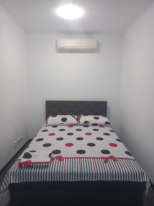 Подобова аренда квартири на вул вулиця Надії Алексєєнко,