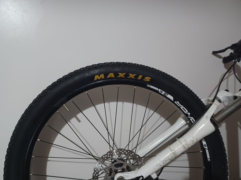 Bicicleta em otimo estado BTT