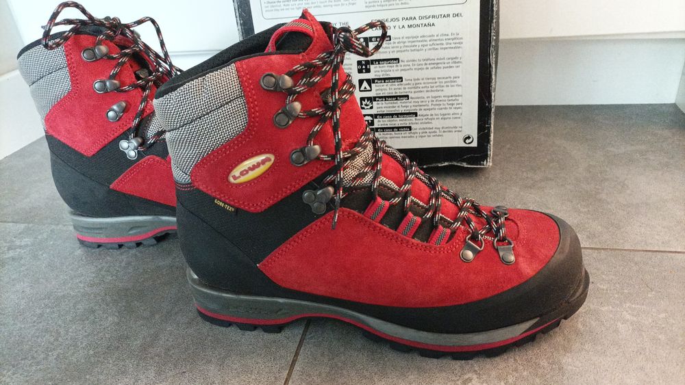 Nowe buty Lowa Gore- Tex r. 42 góry