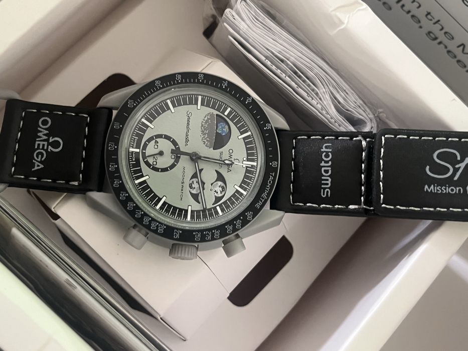 Relógio omega x swatch mission to earthphase